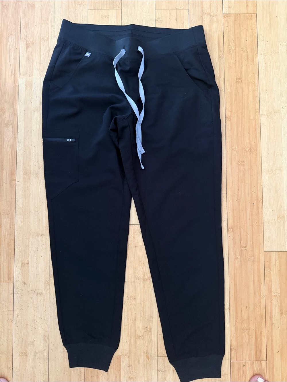 Figs Black Men's Jogger Pants with Contrasting Gray Drawstring
